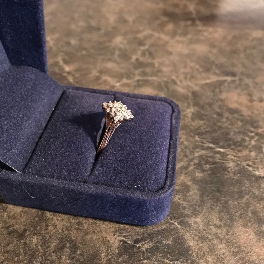 🔥Diamond cluster ring - Picture 6 of 8